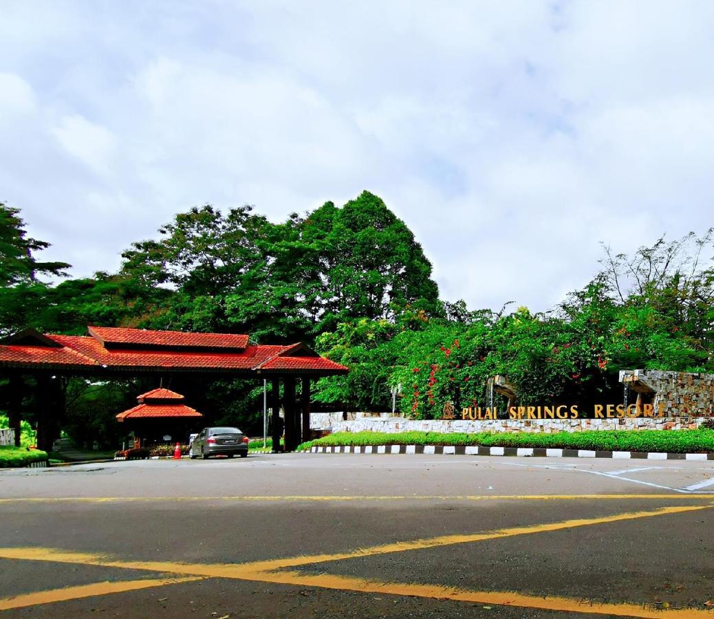 【Amazing】Pool View 2Br Suite @ Pulai Springs Resort Skudai Buitenkant foto